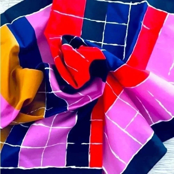 Vintage Scarf made  in Italy - Picture 3 of 8